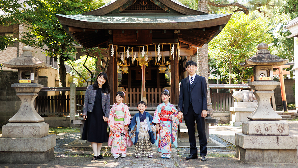 スタジオクレアーレ　七五三　前撮り　神社　家族写真　ロケーション撮影