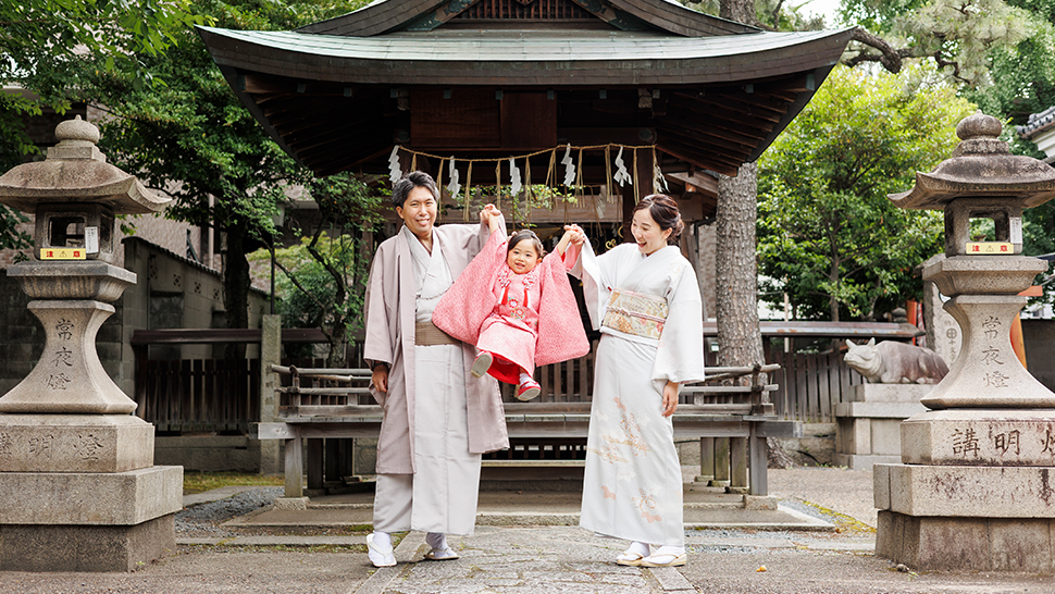 京都市 写真館 フォトスタジオ 七五三 前撮り 着物 レンタル 神社 ロケーション アンティーク スタジオクレアーレ