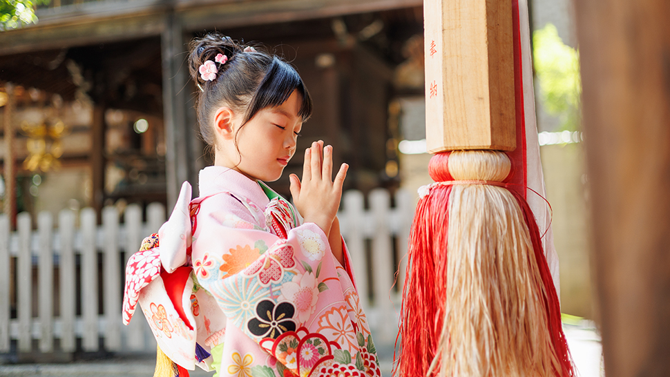 スタジオクレアーレ　七五三　前撮り　７歳女児　神社　お参り　ロケーション撮影