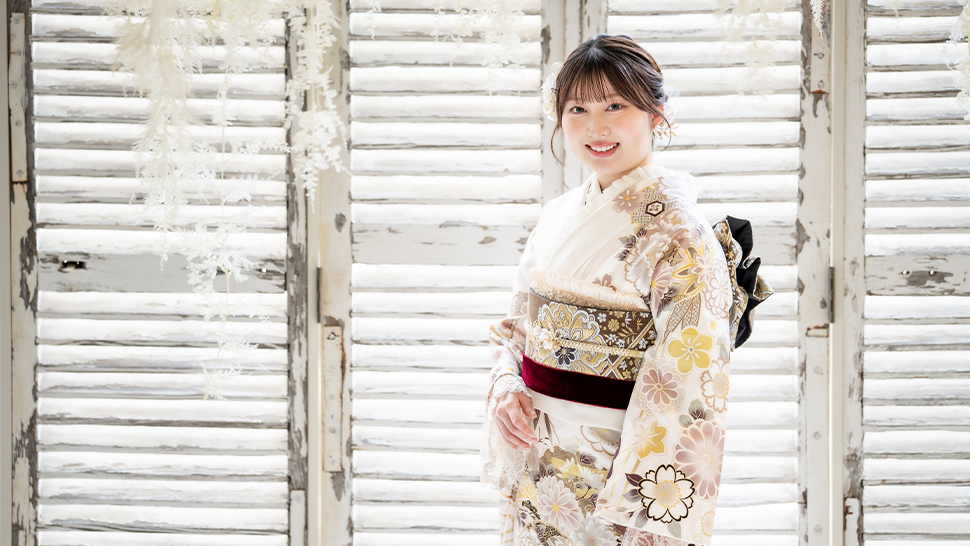 京都市 上京区 写真館 フォトスタジオ 成人式 振袖 ママ振 レンタル 着付け ヘアメイク 写真  前撮り スタジオクレアーレ