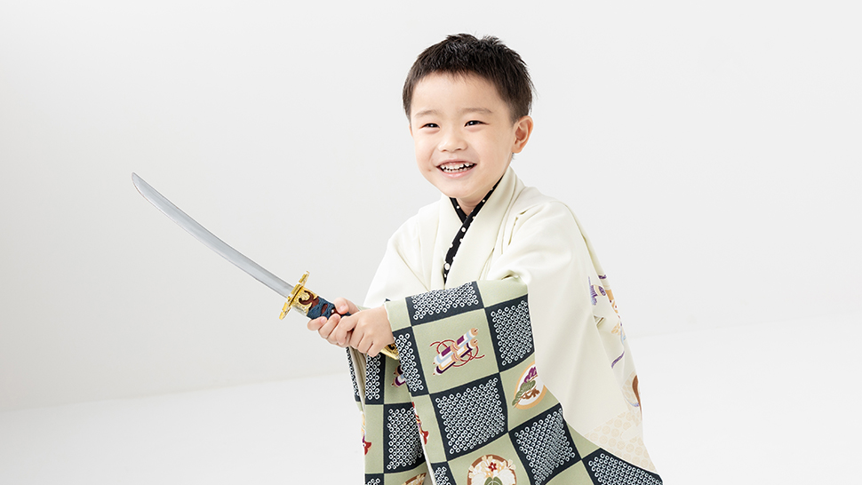5歳 男の子 七五三 袴 緑 刀  京都市 スタジオクレアーレ